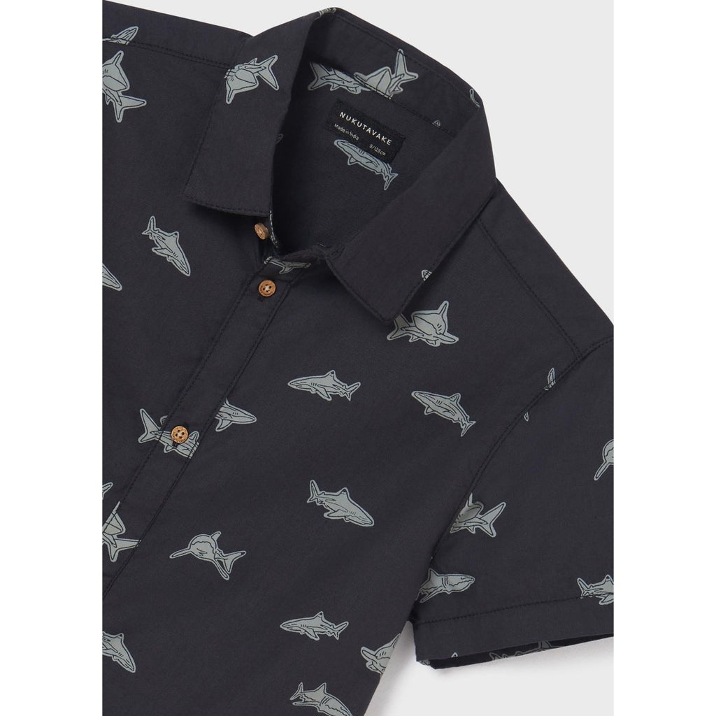 Nukutavake S/S Dress Shirt w/Shark Print _Dark Grey 6113 - 71 - NorthBoys